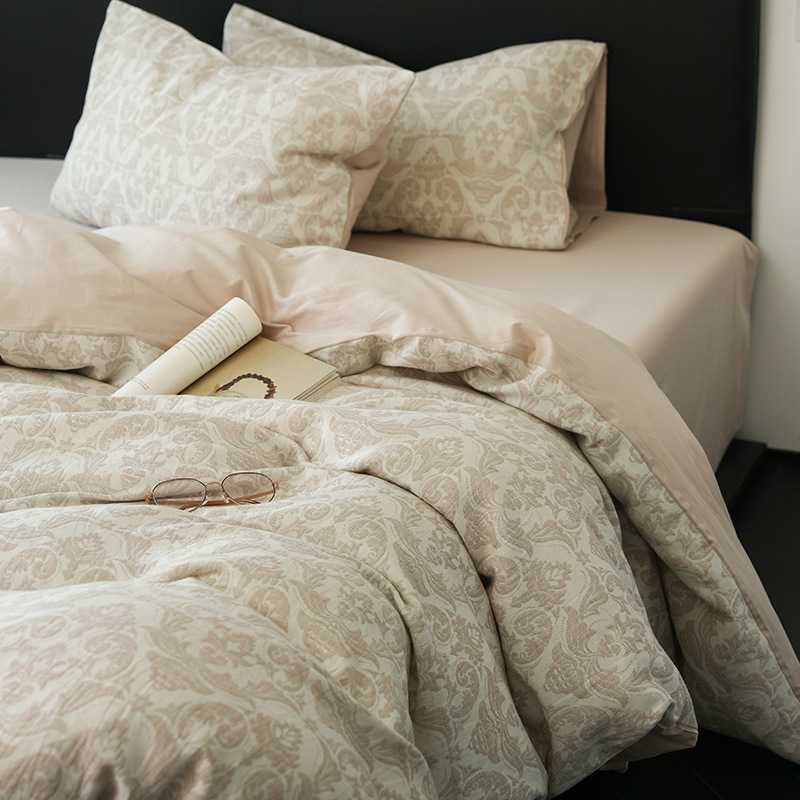 Cama de hilo de tres capas de cuatro piezas de algodón puro 2025, nuevo tipo de cuatro estaciones de sábanas de colcha de cama desnudas para dormir