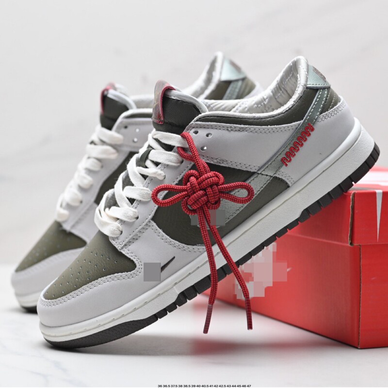 Putian Dunksb Low-top Pure Original Black and White Panda Casual Board Shoes Sb Bubble Gum Men's and Women's Fashionable All-match sneaker
