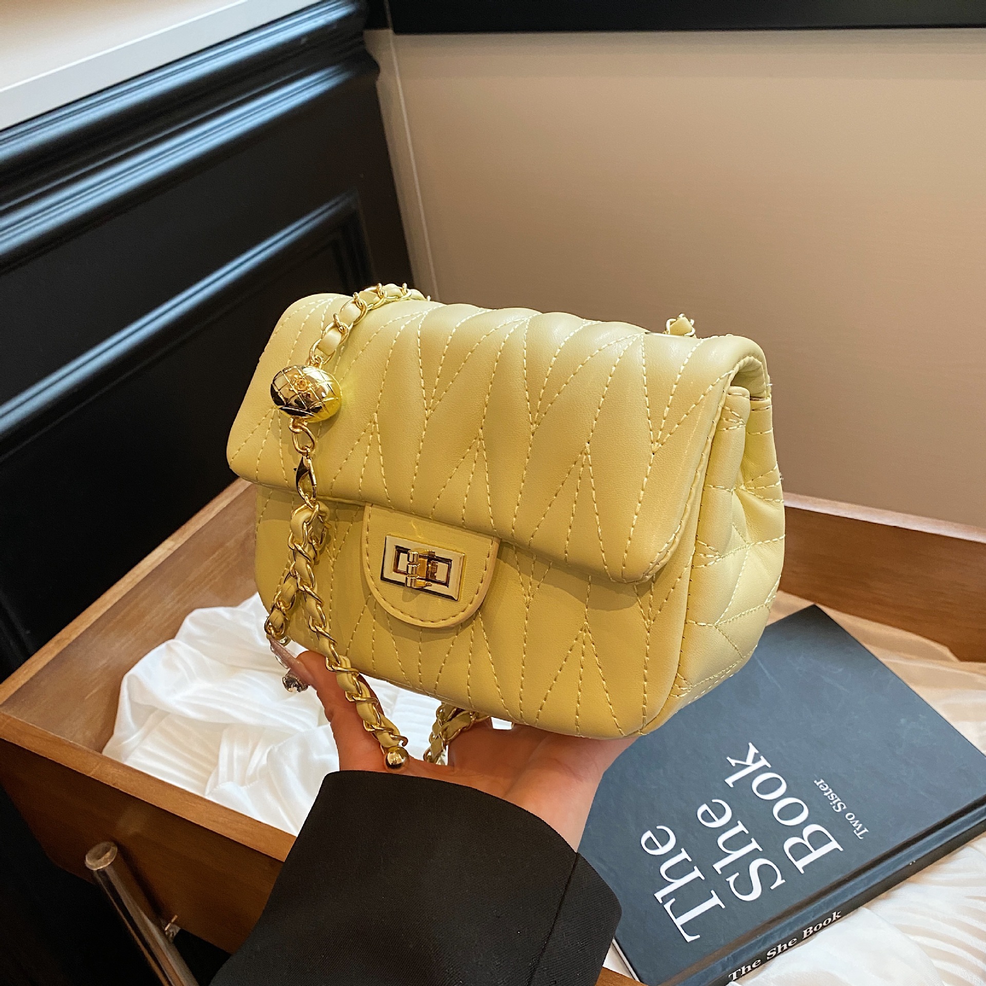百搭ins斜挎包包女2024新款潮夏季時尚菱格鏈條包黃色單肩小方包