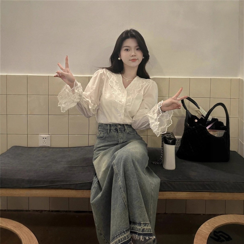 French V Neck Lace Splicing White Shirt for Women, Spring & Fall High-End Layered Shirt, Western Style Chic Top French V Neck Lace Splicing White Shirt for Women, Spring & Fall High-End Layered Shirt, Western Style Chic Top