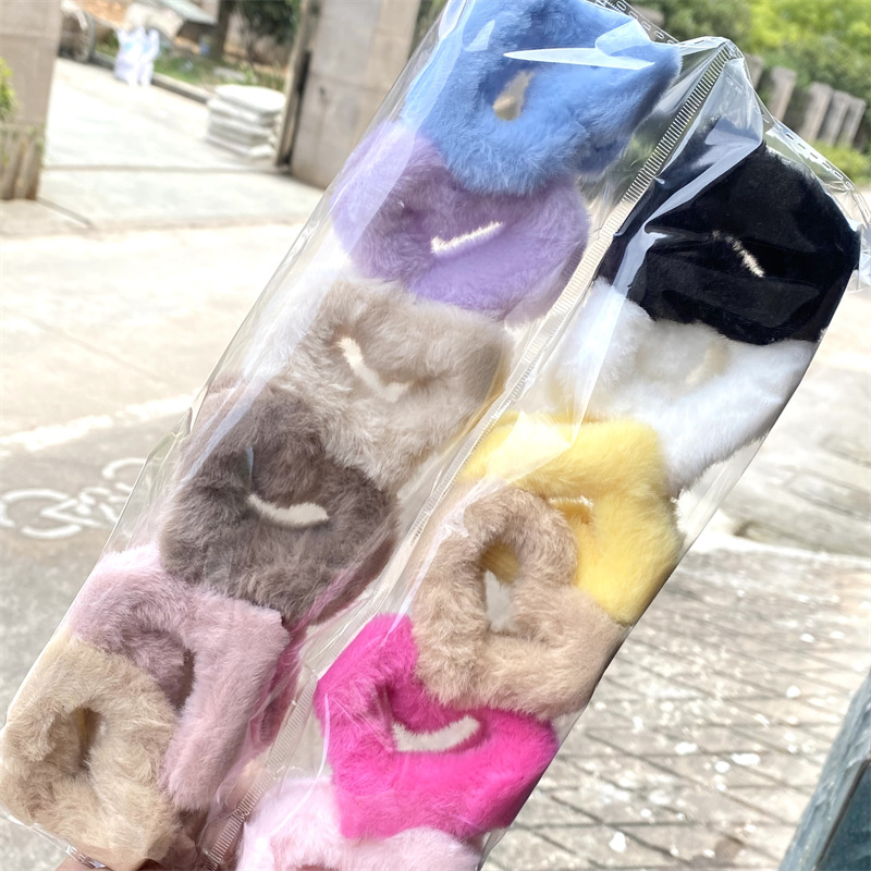 Clip de pelo de peluche cuchara trasera clip de pelo grande clip de otoño e invierno nuevo clip de pelo clip de tiburón clip tocado para las mujeres