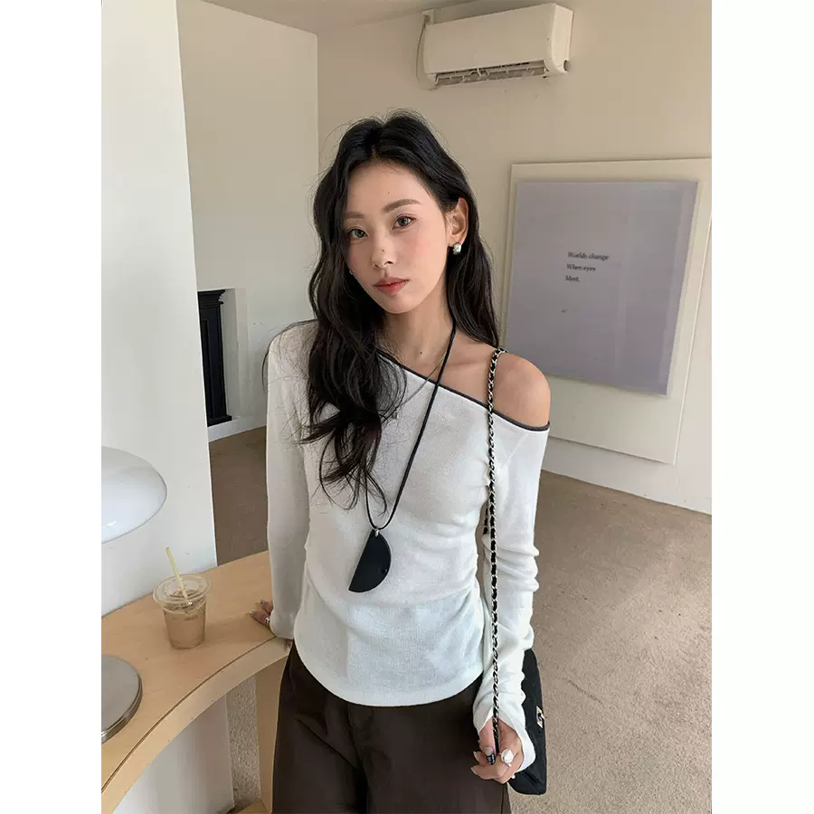 广州黄峥巨好看针织打底衫女内搭早秋韩系穿搭别致斜肩上衣530068