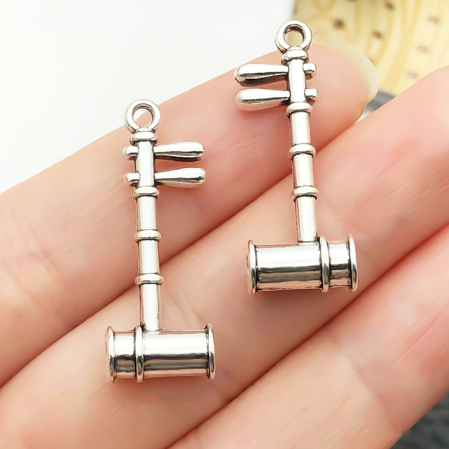 21426-X-古银锌合金乐器二胡29x11mm-1.9g