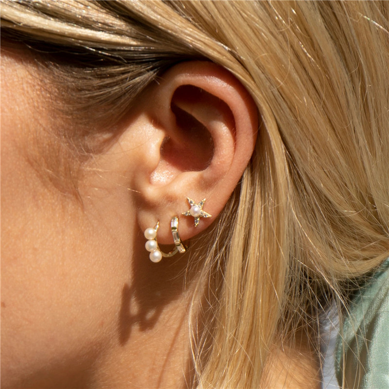 2g Weight Pearl, Zircon Inlay Material Ear Studs Classification 1 Pair Quantity Daily Occasion 925 Sterling Silver Material Geometric Pattern Women's Gender Plating, Inlay Design Simple Style Style 1 Pair 925 Sterling Silver Pearl Zircon Geometric Ear Studs 9