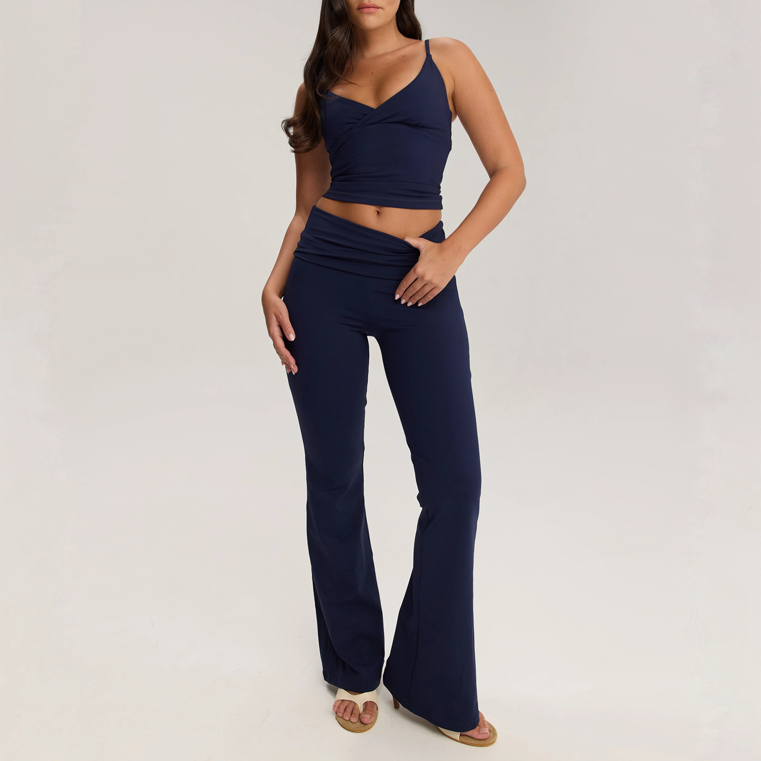Nuevo conjunto de yoga plegable cabina de acondicionamiento físico chaqueta de mujer pantalones largos para correr pantalones deportivos de piernas anchas dos piezas image 14