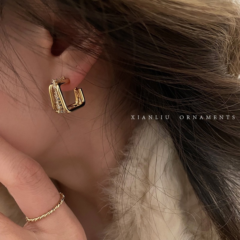 Ladder quare cool tyle, unique niche deign, zircon earring, new trendy high-end feeling, light luxury ear_voghion.com