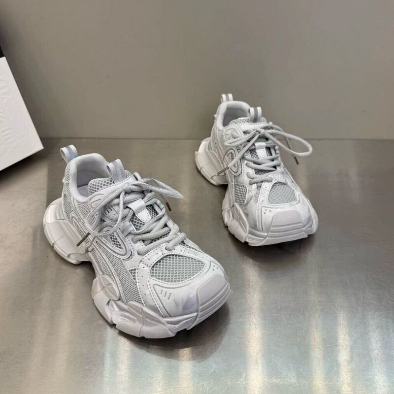Authentic spring and autumn women's shoes 2026, stylish and comfortable low-top sneakers, suitable for wide feet, ultra-soft and trendy Authentic spring and autumn women's shoes 2026, stylish and comfortable low-top sneakers, suitable for wide feet, ultra-soft and trendy