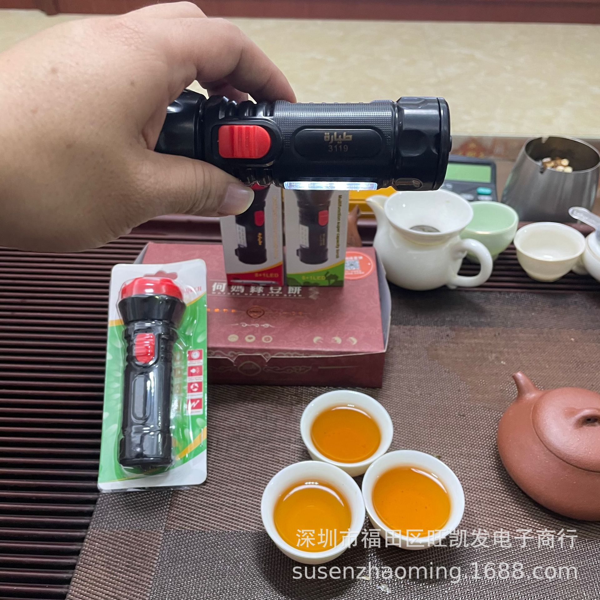 LED手电筒 宝莲灯+侧灯