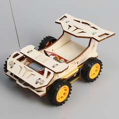 Technology small production DIY wireless remote control car science experiment primary and secondary school STEM education handmade science and education supplies