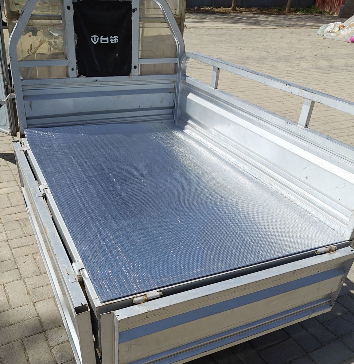 Suitable for Electric Tricycle Protective Rear Bucket Sun Protection Compartment Primer Pad Anti-Scratch Noise Reduction Thickened Sunshade