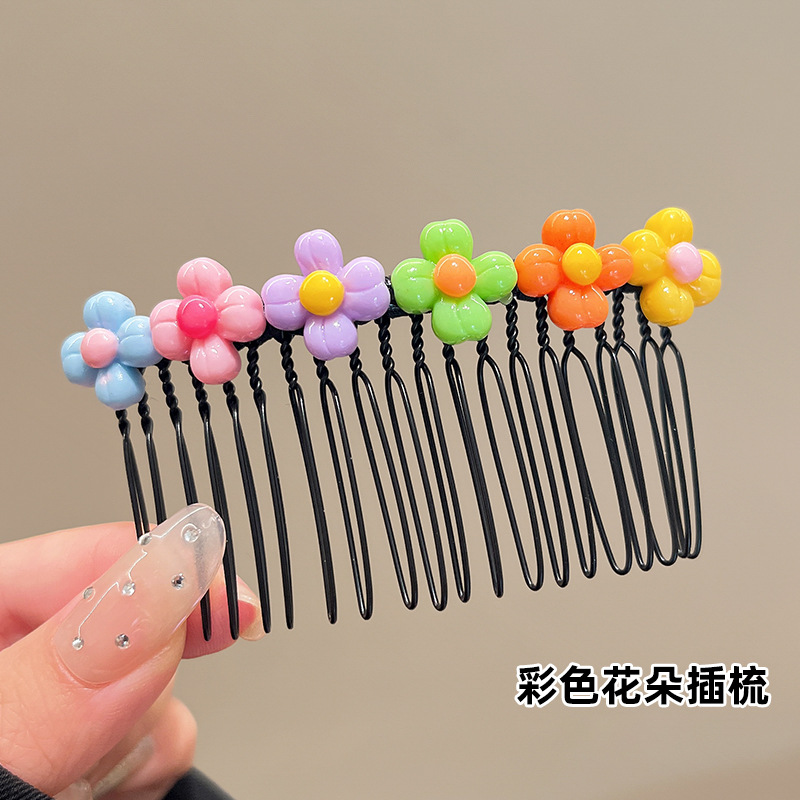 Arteto de acabado de cabello roto de niña