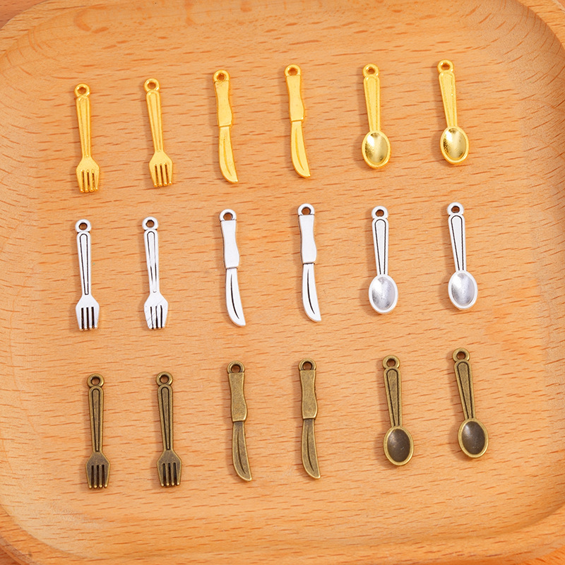 DIY Jewelry Wholesale Zinc Alloy Jewelry Accessories Mini Miniature Spoon and Fork Pendants Restaurant Food Toy Accessories DIY Jewelry Wholesale Zinc Alloy Jewelry Accessories Mini Miniature Spoon and Fork Pendants Restaurant Food Toy Accessories