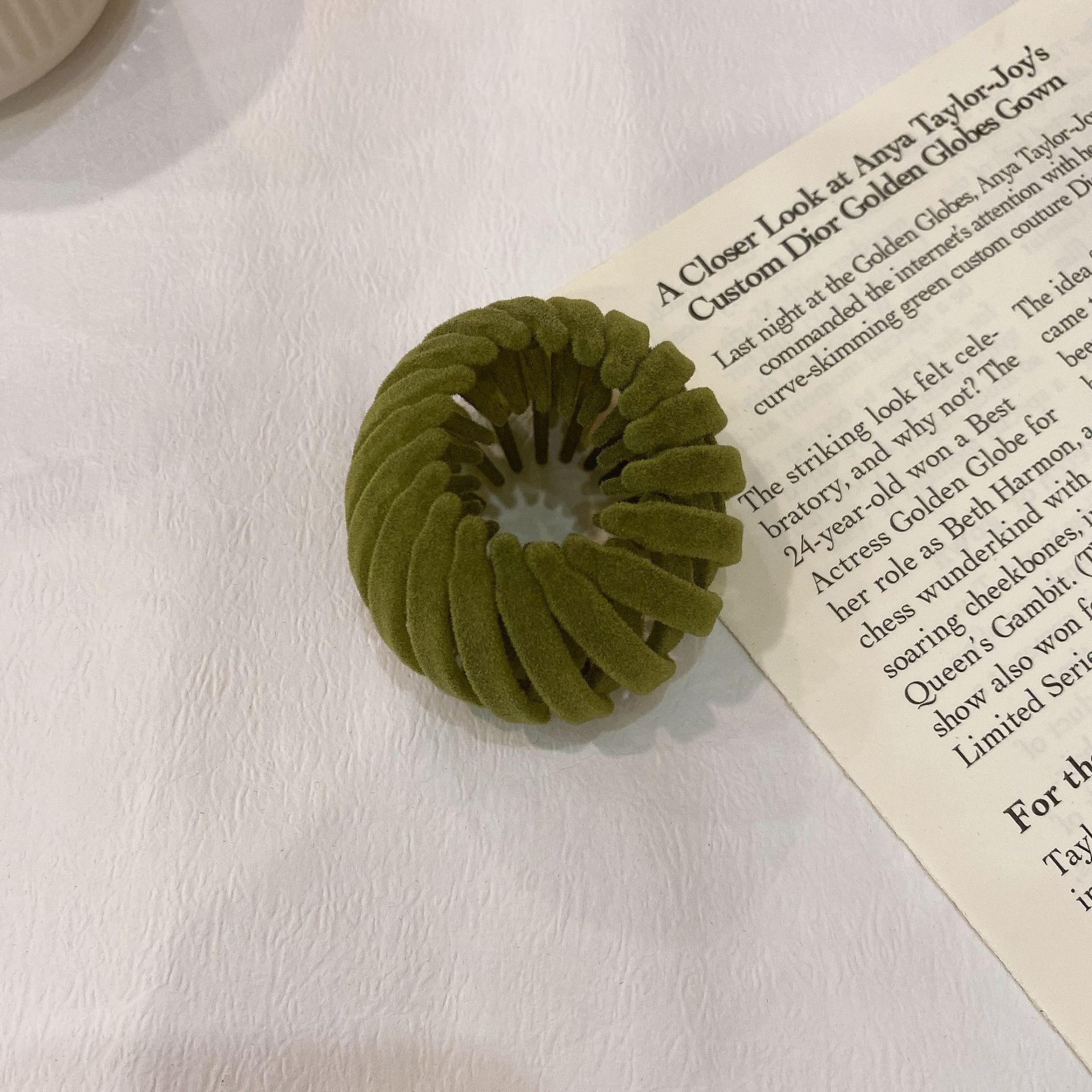 Elegante flocado Nido de Pájaro anillo de pelo rizador de pelo alta Cola de Caballo artefacto Internet celebridad 2021 nuevo tocado de pinza de pelo