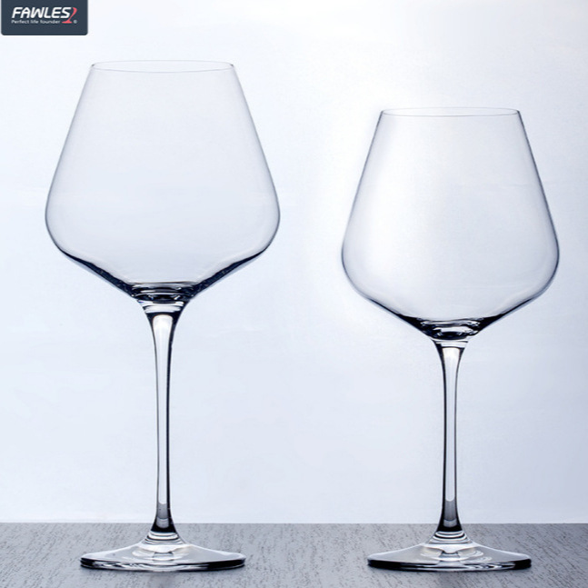 Capacious wineglass