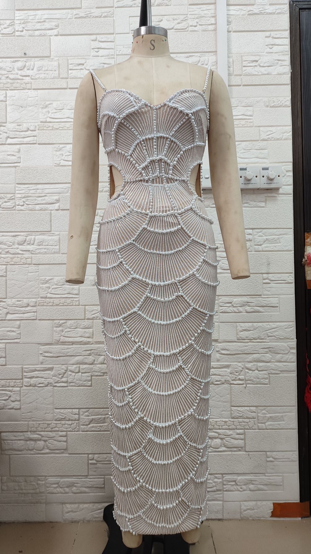 Abito da donna alla moda, senza schienale, aderente, con scollo a V, lungo, con paillettes, attillato, dimagrante, aderente, con perline_voghion.com