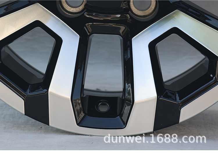 Suitable for Toyota LC76 LC100 LC200 Land Cruiser 16 inch off-road wheel 5X150