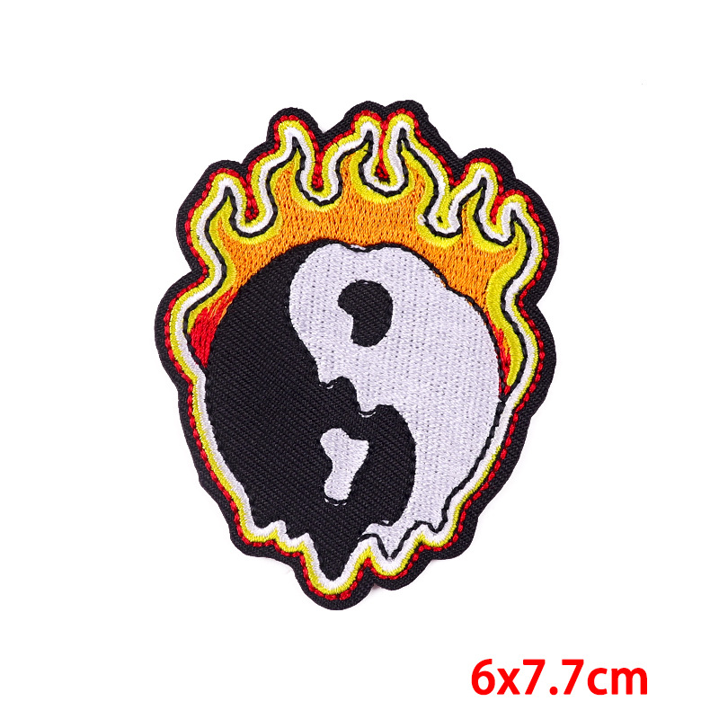 Directo de fábrica nueva llama rosa bordado pegatinas de tela bordado de la computadora accesorios de ropa DIY cráneo bordado pegatinas de tela