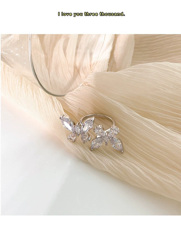 Floral Accent Ring, Small Elegant Design, Lightweight Decorative Accessory