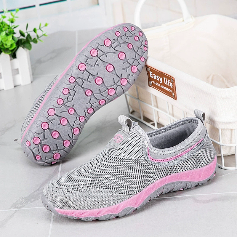 Нескользящая обувь для мам Four Seasons Foot Flying Weaving без шнуровки для пар среднего и пожилого возраста Прогулочная обувь для папы Безопасная обувь для пожилых людей