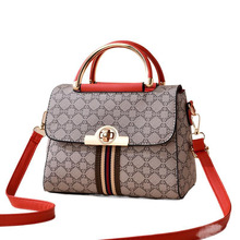 �߼���С����Ů���¿�r�����e�ٴ�W�t����μ�ܛƤб���