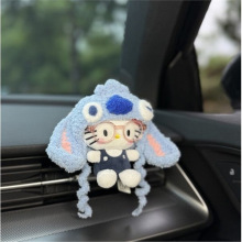 装饰汽车空调出风口手史迪仔马路女摆件车载鲨helloKitty香水头套