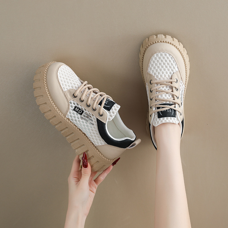 2026 zapatos de mujer de verano zapatos blancos de malla nuevos tipos coreanos ins estudiantes de alta ventilación zapatos de skate casuales deportivos image 4