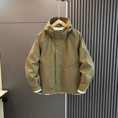 春と秋のジャケットの男性の突撃服の防風上着の純色の帽子のファッションの新型のカジュアルでゆったりした工装のファッション