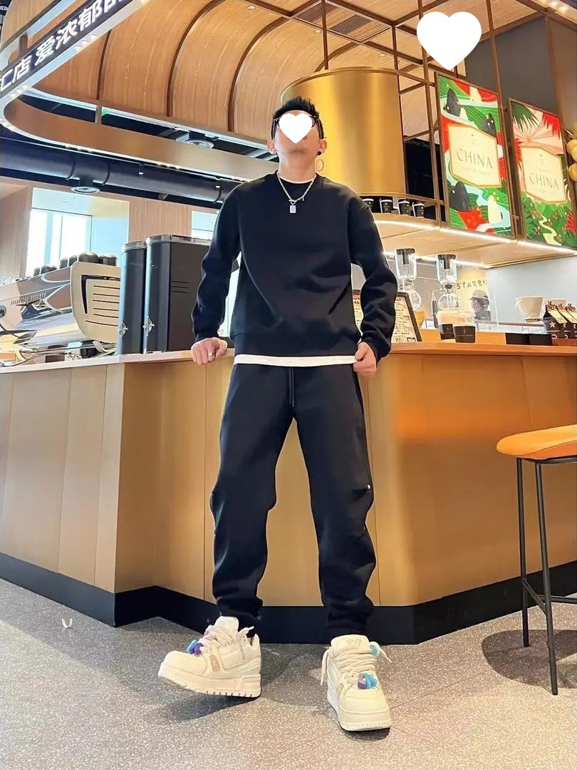 남자 올 매치 느슨한 라운드 넥 스웨터 투피스 겨울 기모 두꺼운 단색 가짜 투피스 캐주얼 세트