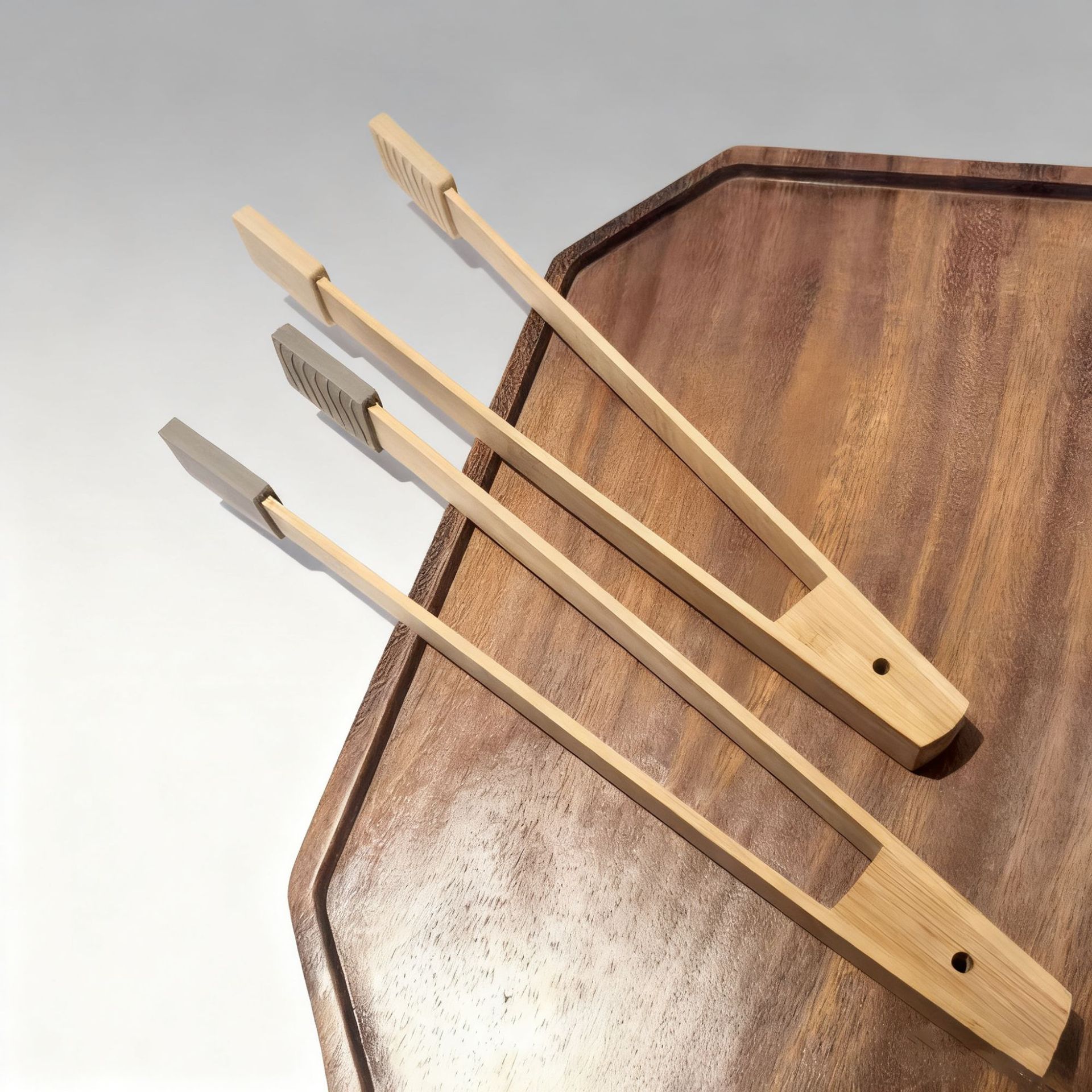 Bamboo Food Tongs Multifunctional for Barbecue, Baking, Grilling, Food Tongs, Bread Tongs, Buffet, Anti-Scald Steak Tongs