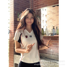 斜肩短袖T恤女夏季辣妹修身独特别致露肩条纹上