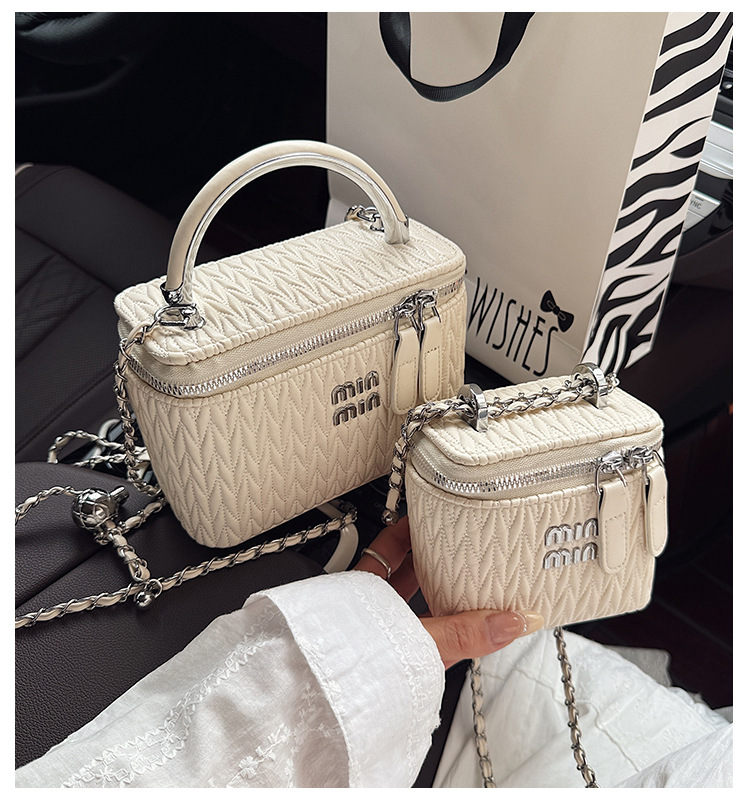 Soft surface pleated bucket bag for women, 2025 new style hand-held hard shell cosmetic box bag, crossbody single-shoulder mobile phone bag full figure