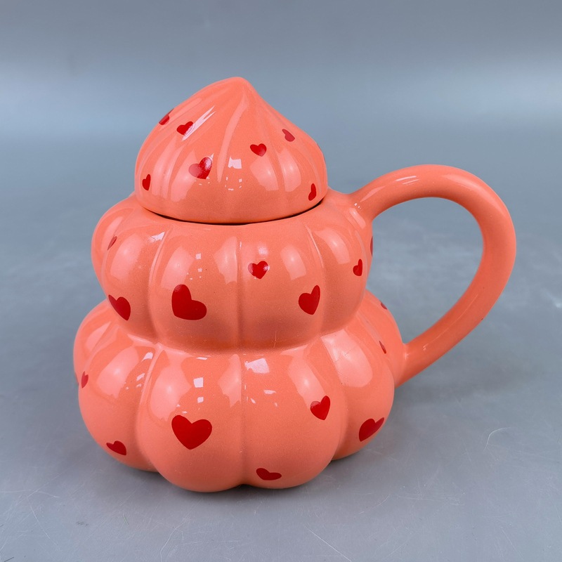 Rosado amor sonriente pagoda de azúcar con tapa de cerámica taza de marca Amazon venta caliente taza de café conveniente regalo de cumpleaños
