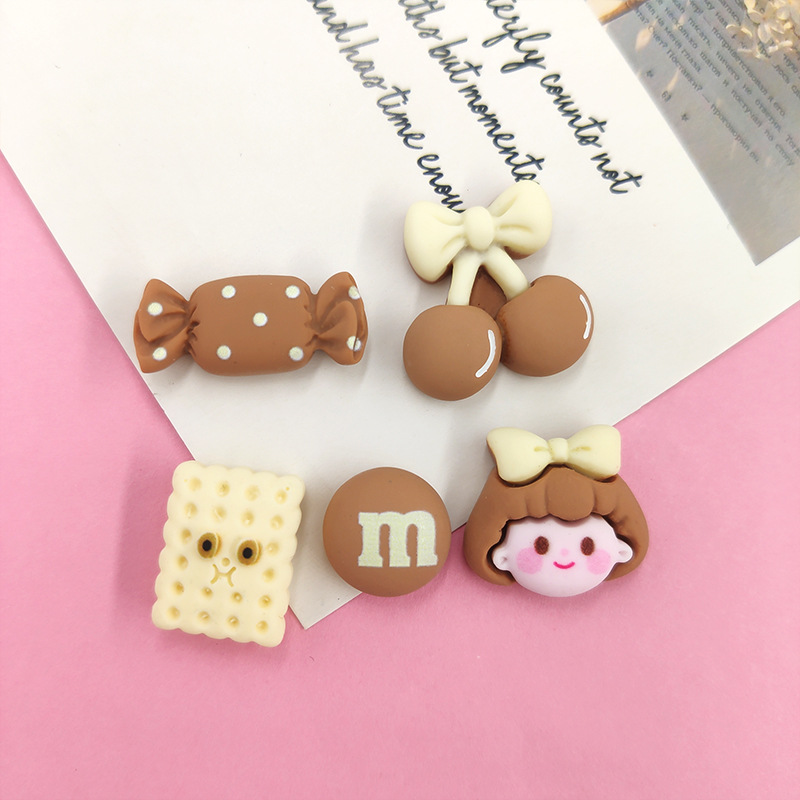 휴대 전화 케이스 물 컵 쌀 다크 브라운 신발 버클 냉장고 스티커 머리핀 장식 재료 DIY 수제 수지 보석 액세서리