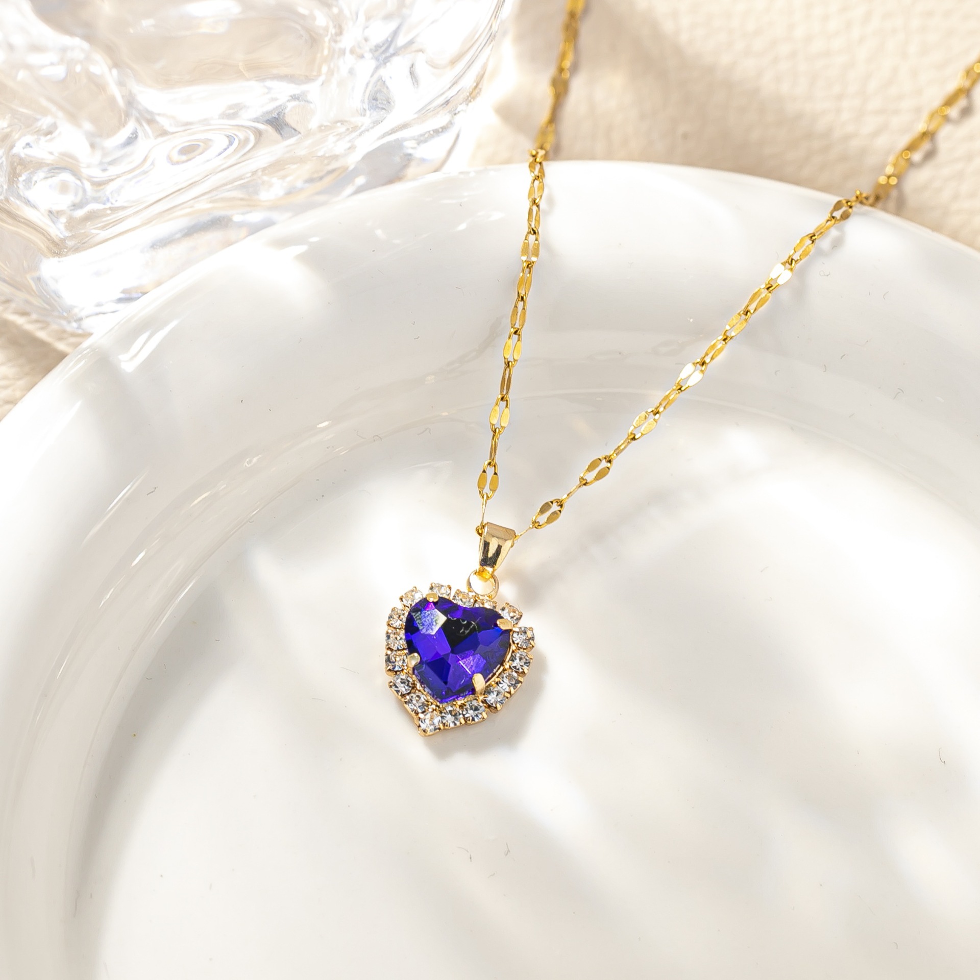 6g Weight Titanium Steel Pendant Material Zircon Inlay Material Pendant Necklace Classification Titanium Steel Chain Material 1 Piece Quantity Casual Occasion Titanium Steel Material Heart Shape Pattern Women's Gender Plating Design Simple Style Style Titanium Steel Simple Style Plating Heart Shape Zircon Pendant Necklace 5