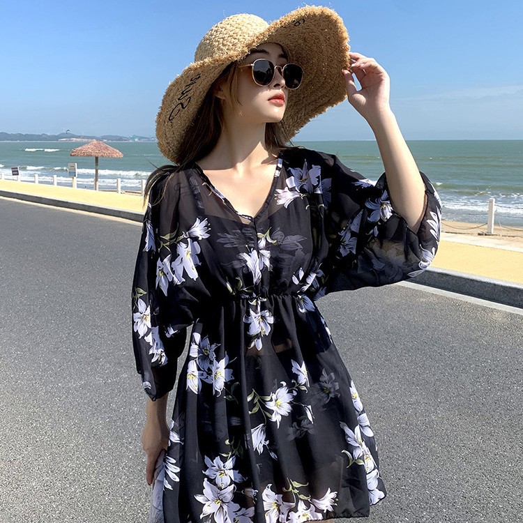 2025 New Three-Piece Conservative Swimsuit for Women, Plus Size, Slimming, Suitable for Curvy Figures, Sun Protection Hot Spring Outfit