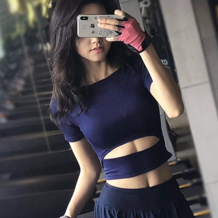 Короткая sexy спортивная футболка с короткими рукавами для зала, обтягивающая, для бега