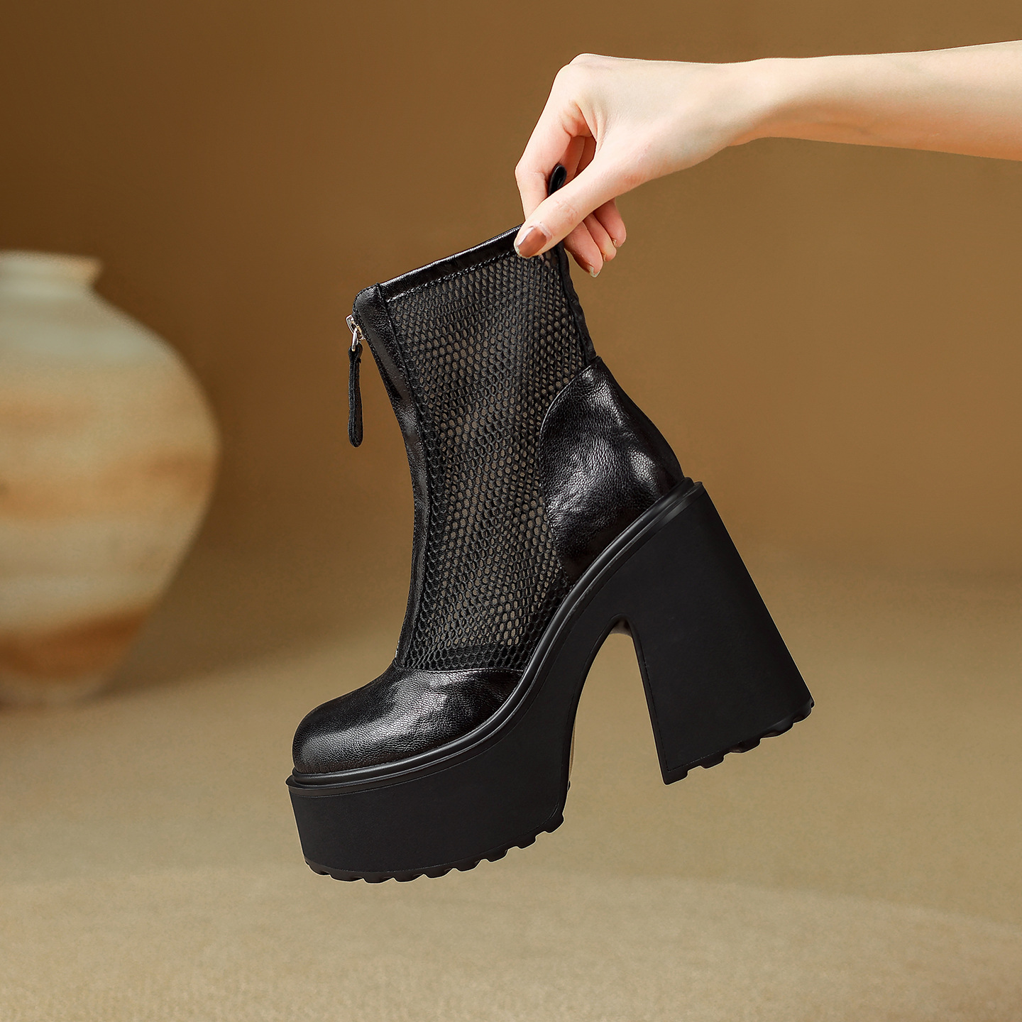 Boot nữ đế dày cao gót lưới thoáng khí kéo khóa trước phong cách combat — màu đen