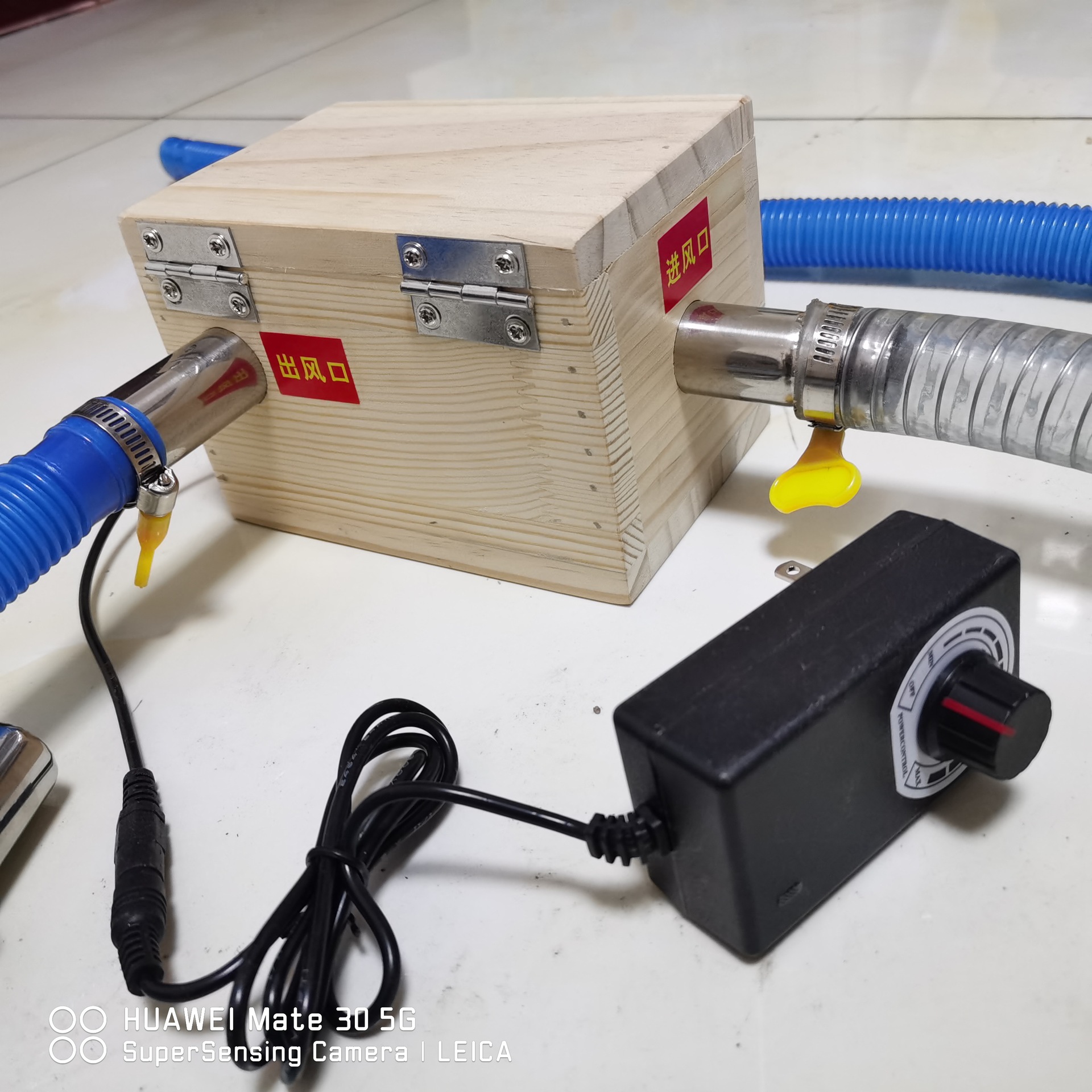 Multi-Position Wooden Moxibustion Box Portable Ai Jiu 艾灸 Moxa Burner for Waist and Abdomen with Smoke Control Options details