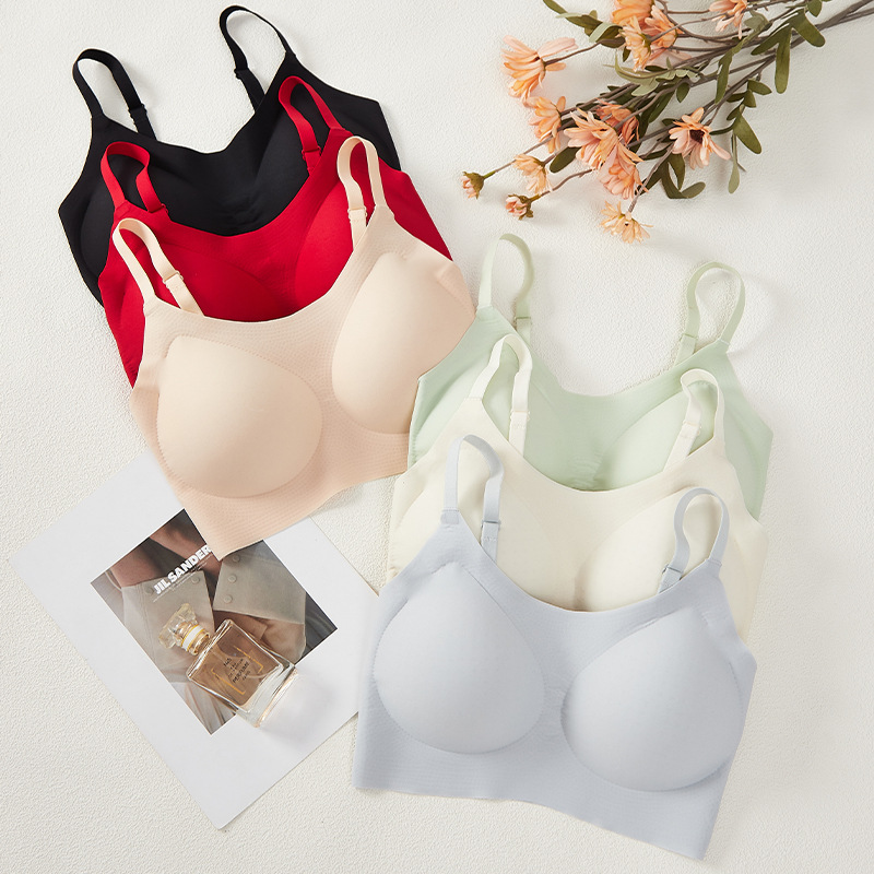 Ropa interior delgada sin marcas para mujeres Pequeño pecho grande sin anillo de acero de elevación de soporte superior ventilado sujetador de pecho fijo taza hermosa espalda