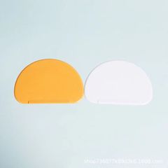 Baking tool cream scraper half-round scraper dough steamer cutting surface plastic rice noodle scraper suitable for both soft and hard surfaces