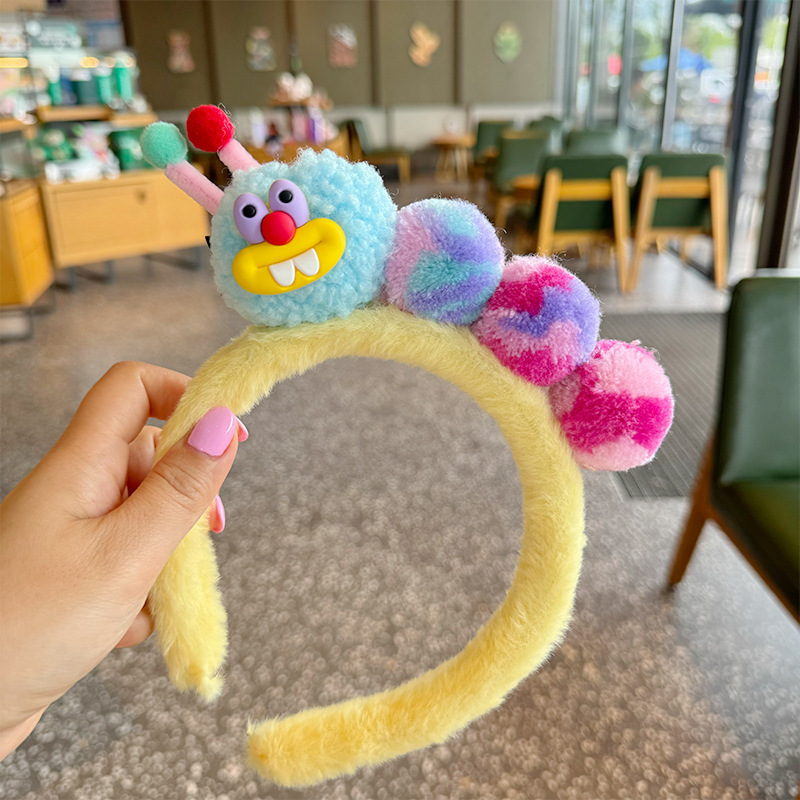 Fg296-yellow caterpillar