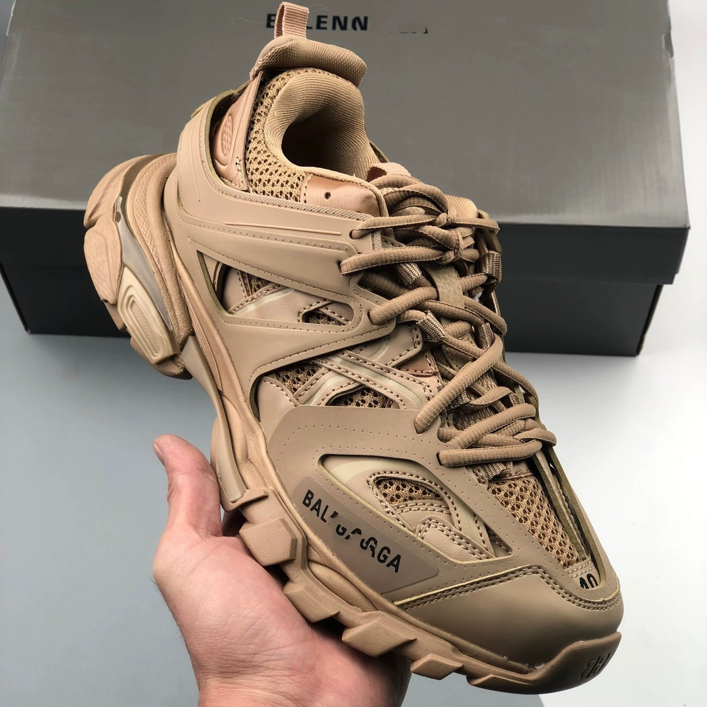 Роскошь Light Paris 3.0 Семья три поколения трендовые кроссовки Tess пара прогулочная обувь для мужчин и женщин концептуальная обувь