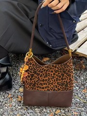 跨境麂皮绒拼接女大容量2025新款秋冬季复古单肩子母包通勤水桶包
