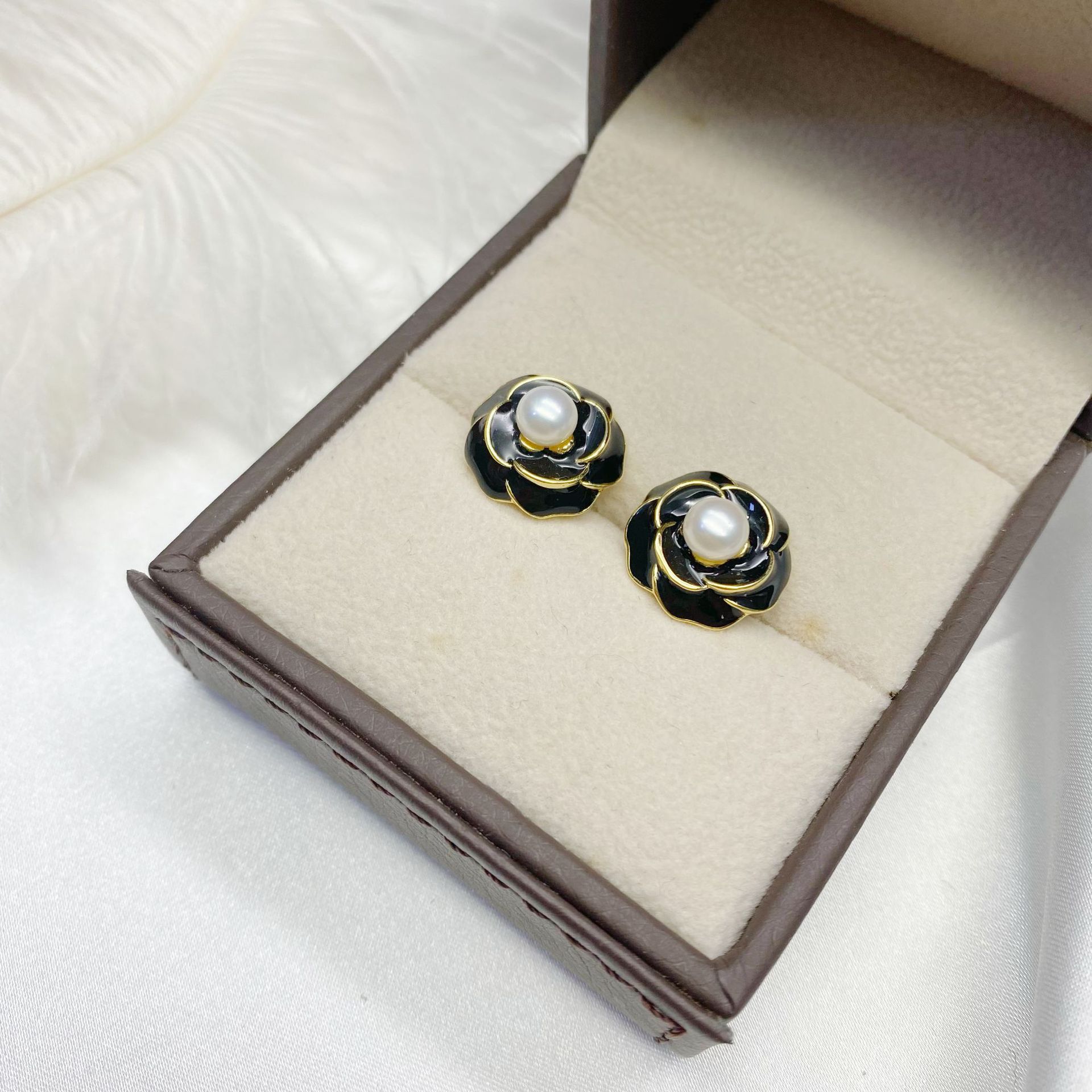 ֱ���両��������ʱ�ֲ軨�˿�14Kע����Ȼ��ˮ���������������