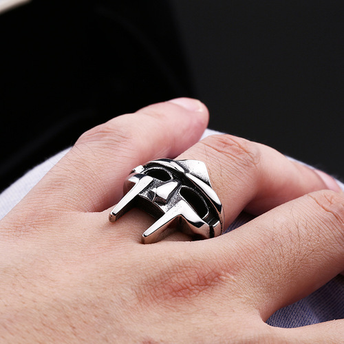 beier European and American foreign trade stainless steel men's ring jewelry retro personality mask titanium steel ring wholesale