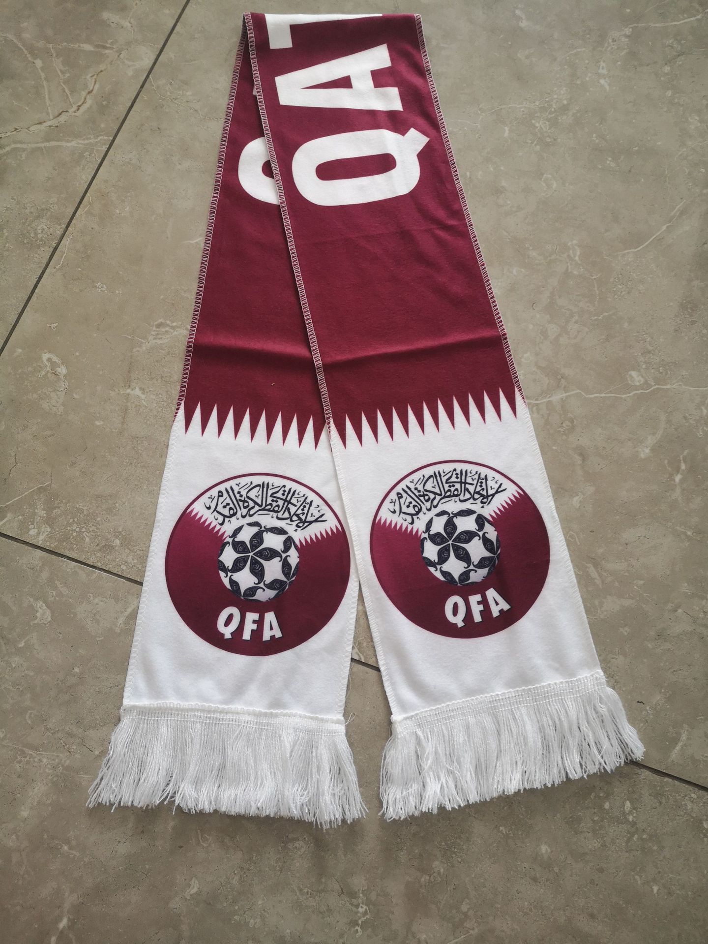 Bufandas de Terciopelo para Fanáticos de Equipos Nacionales de la Copa Mundial, Bufandas de Animación y Apoyo para Clubes de la Copa de Europa, Disponibles en Existencia