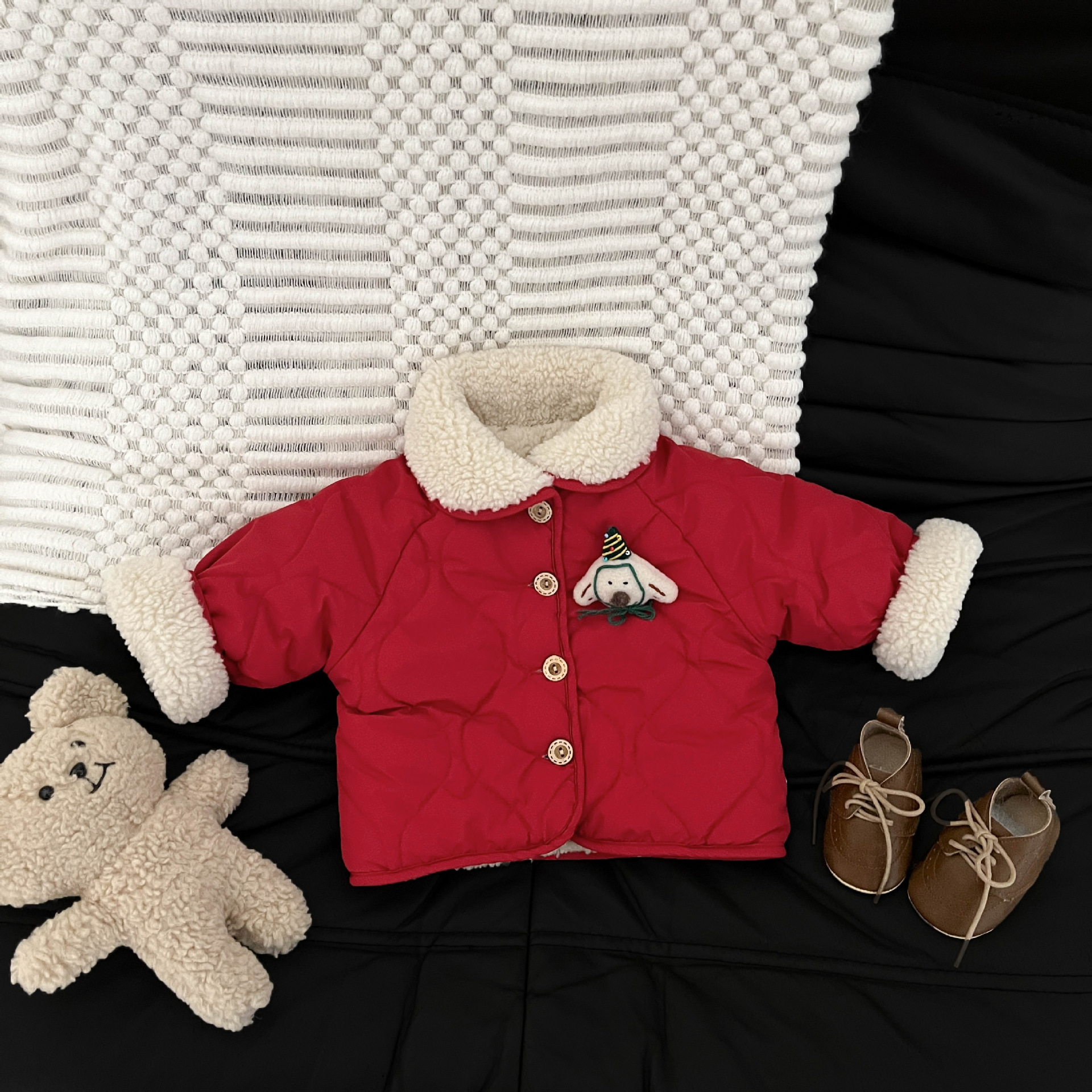 Bebé de Año Nuevo ropa de algodón rojo invierno nuevo estilo extranjero bebé cordero con tapa abrigo de algodón cálido ropa de Año Nuevo