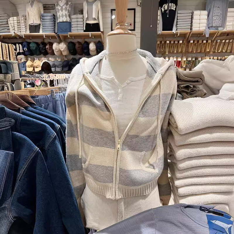 bm Style Brandy Same Style New American Retro Hooded Cardigan Sweater Women's bm Zipper Knitwear Short Outwear