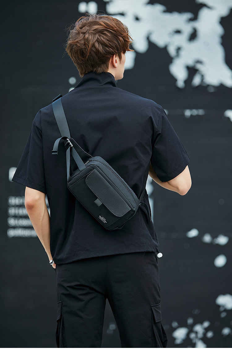 Classic Men's Messenger Bag For Commuting And Sports Performance_voghion.com