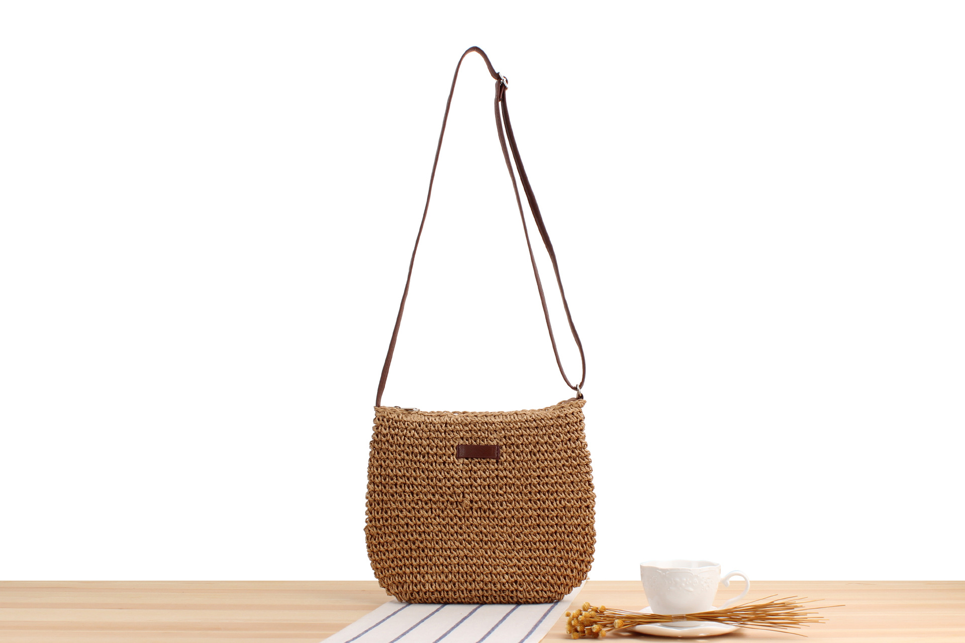 Casual Occasion Women's Small Spring&summer Straw Solid Color Vacation Square Zipper Straw Bag
